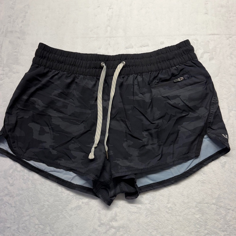 Vuori Clementine Shorts Medium Black Camo Womens Lined Running Athletic 2"